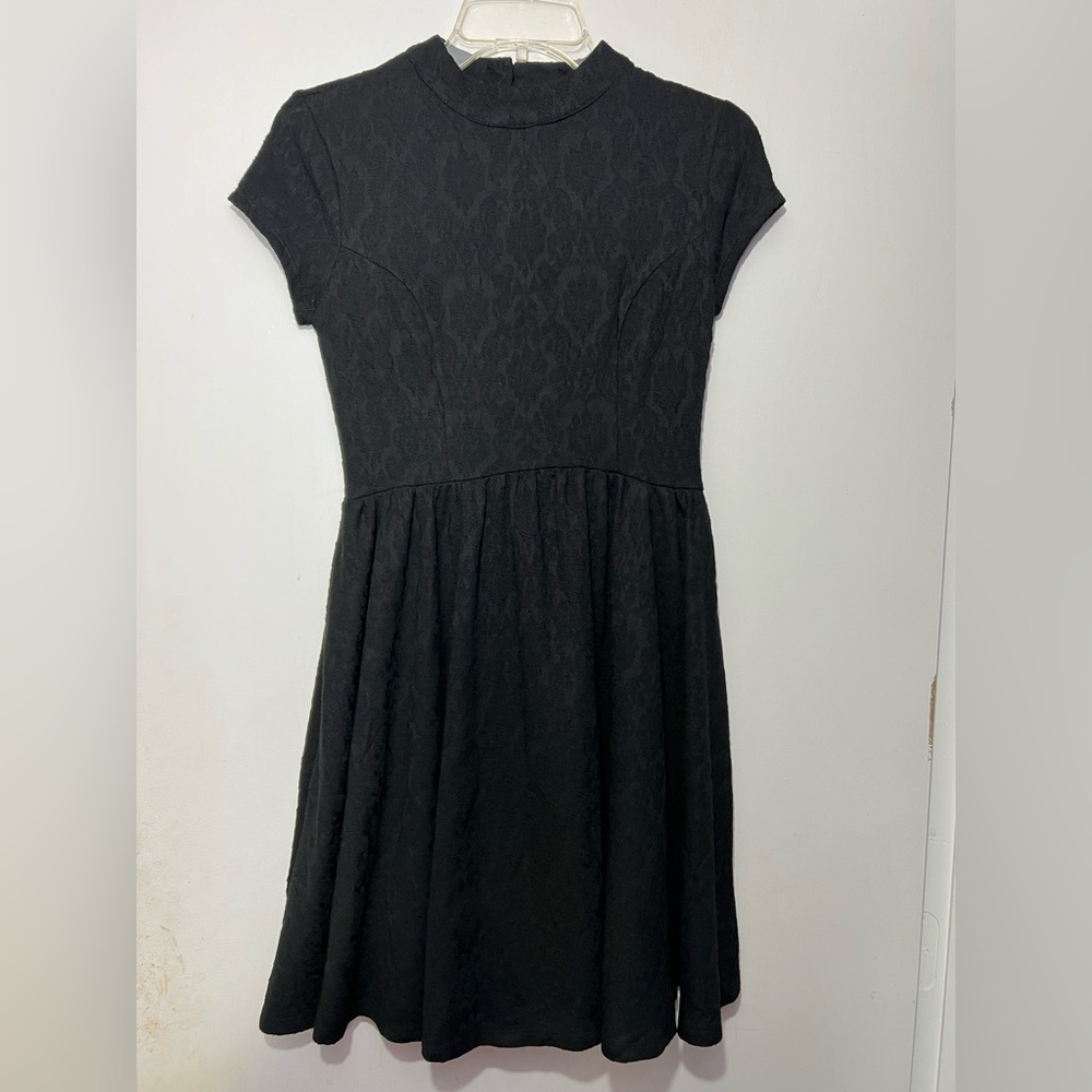 Xhilaration Dress Women's Black Lace Overlay T Shirt W/ Gold Zipper - Size S